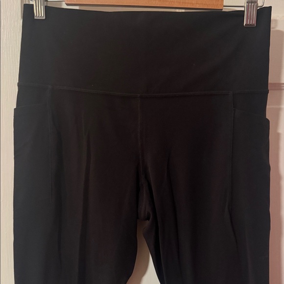 Athleta Salutation Stash High Rise 7/8 Legging Size Medium - Picture 2 of 9